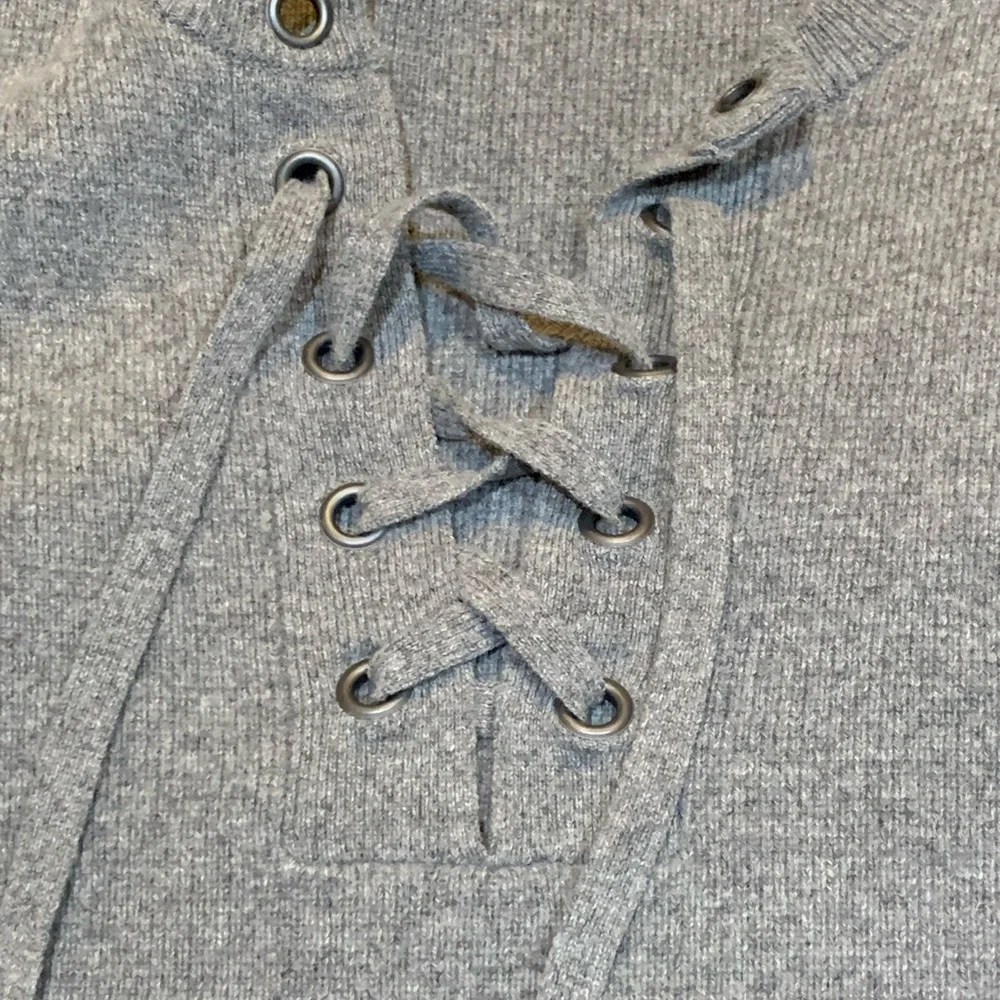 Madewell Lace Up Pullover Grey Sweater Size Small 100% Merino Wool Size M - Picture 2 of 8